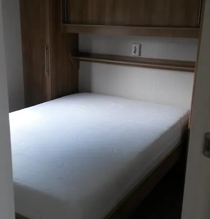 אתר קמפינג Camping Betuwe 4*